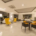 Apart-hotel Flor Da Rocha 4*