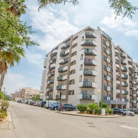 Apart-hotel Flor Da Rocha Portimão