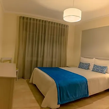 Flor Da Rocha Aparthotel 4*