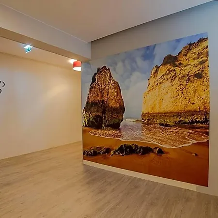 Flor Da Rocha Apartahotel