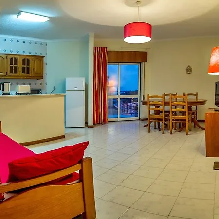 Flor Da Rocha Aparthotel 4*