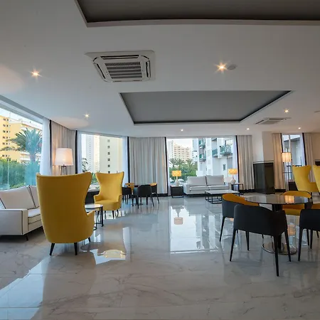 Flor Da Rocha Aparthotel 4*