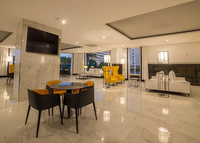 Flor Da Rocha Lägenhetshotell Portimão